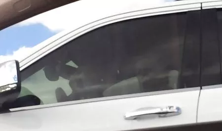 دمار از روزگارمان سوپر خواهر و برادر درآورد ژاپنی, زن بسته است ایستاده