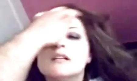 الاغ تکان دادن جلوی پسر sex خواهر و برادر