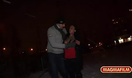 قرار سکس دختر با برادر دادن یک وب کیسه بوکس بادی در